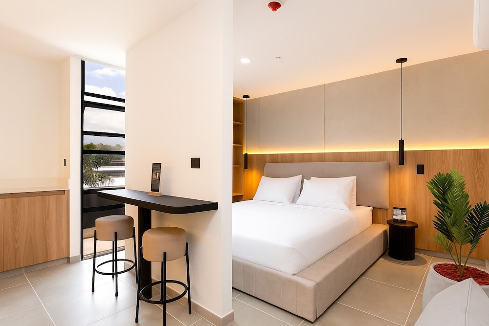 Metropolitan Living by HOUSY — 4-Star Luxury Hotel in Medellin, Colombia