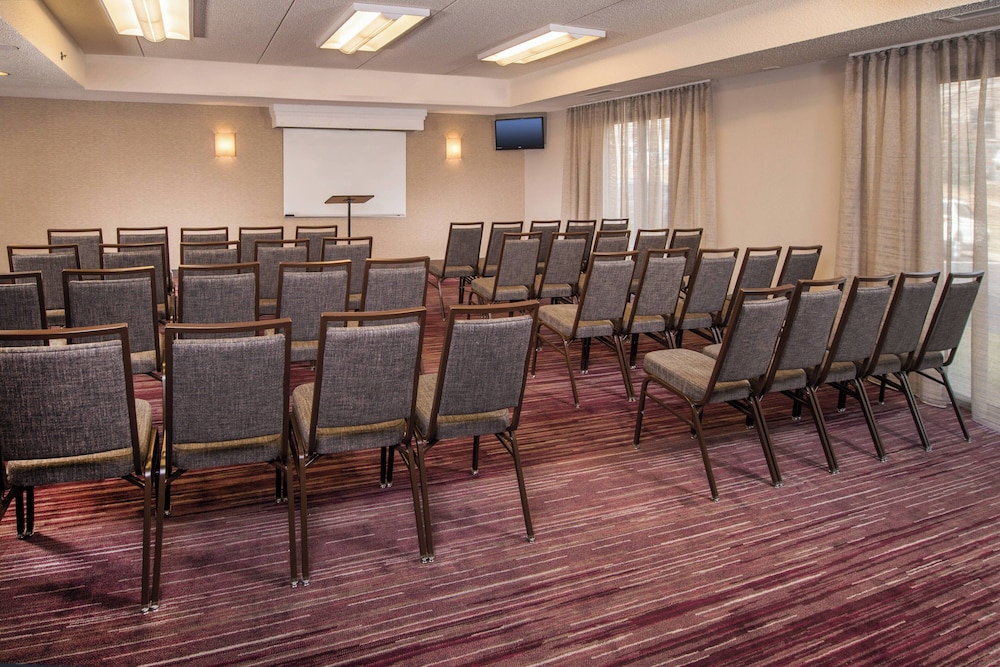 Courtyard by Marriott Washington Dulles Airport Chantilly - photo 27