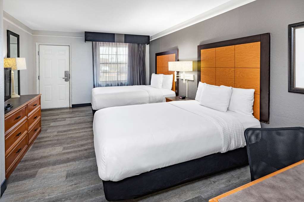 La Quinta Inn by Wyndham Laredo I 35 - photo 37
