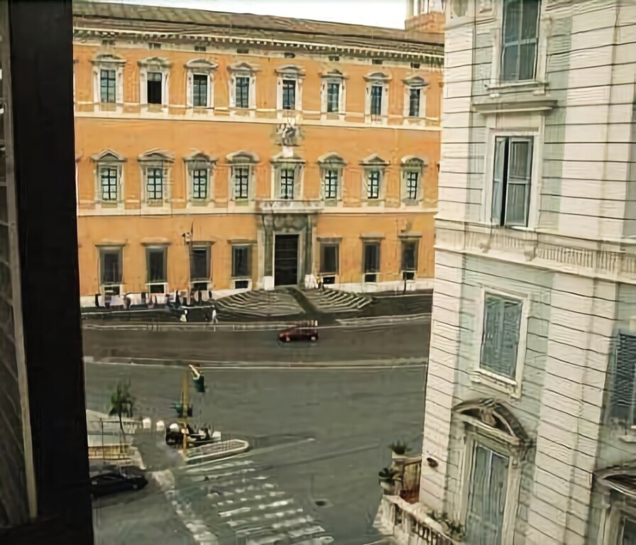 Happy Holiday - last minute hotel in Rome