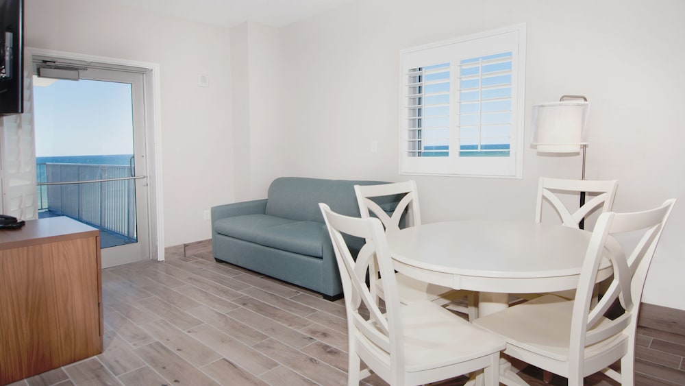 Holiday Inn Express & Suites Panama City Beach Beachfront by IHG - photo 13