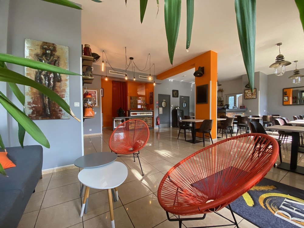 Rev Hotel — Lamalou-Les-Bains — photo 2