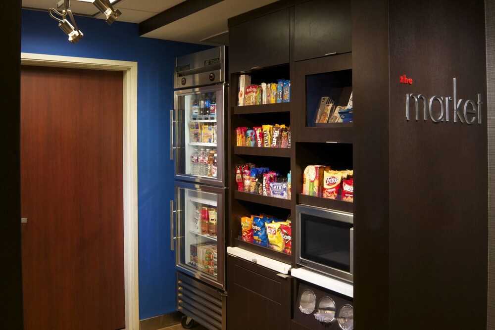 Courtyard by Marriott Brownsville - photo 47