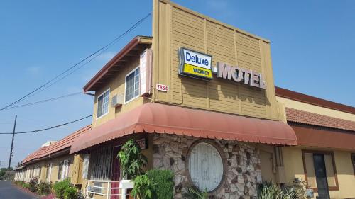 Deluxe Motel Los Angeles Area in Downey, United States