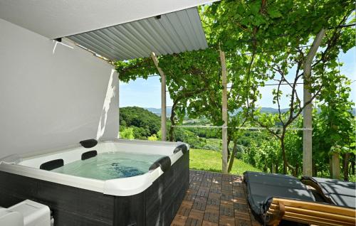 1 Bedroom Cozy Home In Remetinec — 4-Star Luxury Hotel in Remetinec, Croatia