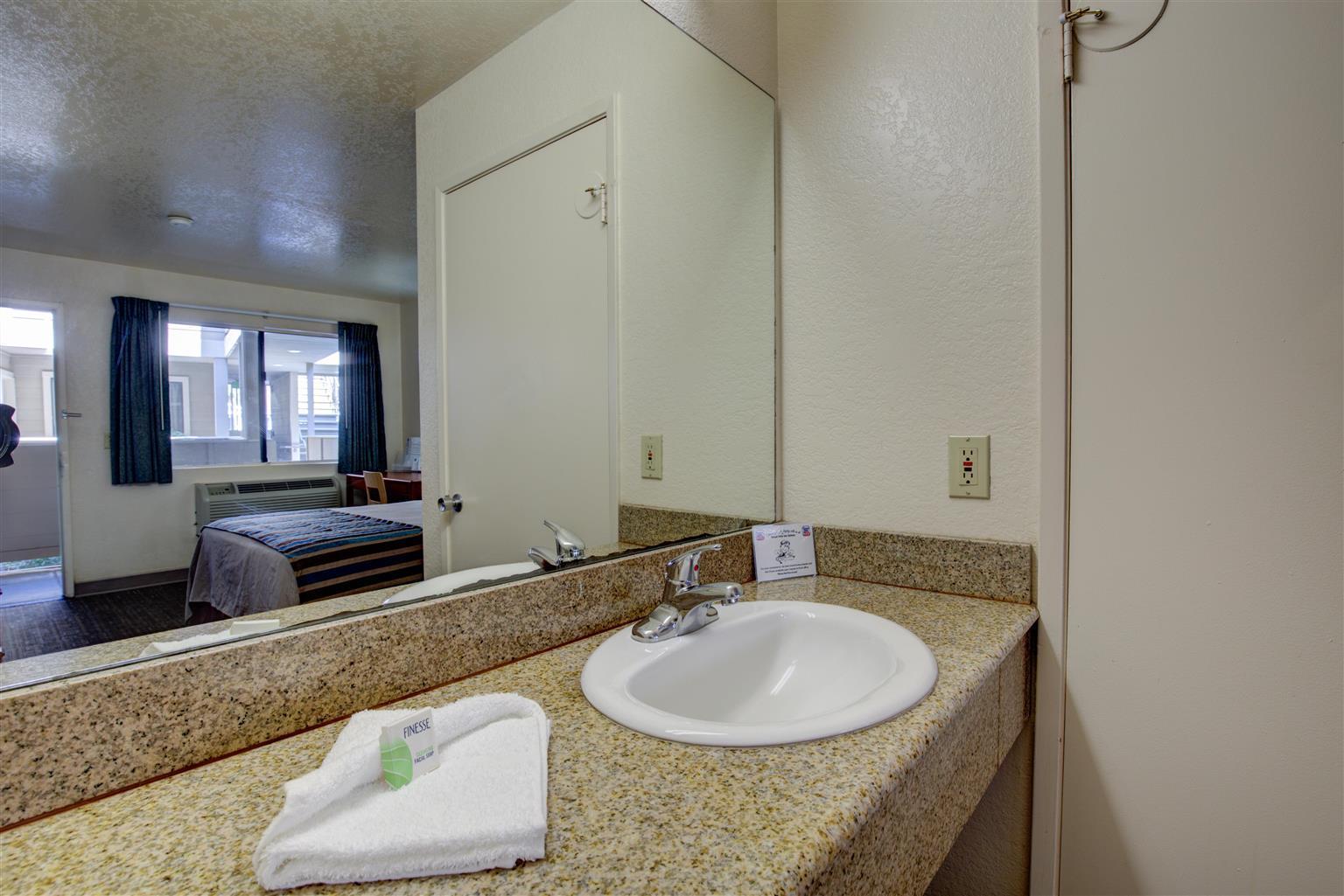 Good Nite Inn Sylmar - photo 22