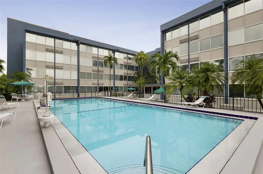 enVision Hotel Miami International Airport - featured photo