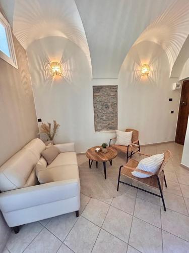La Dolce Vista — 4-Star Luxury Hotel in Dolceacqua, Italy