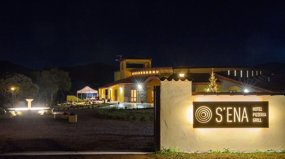 S’ena Hotel
