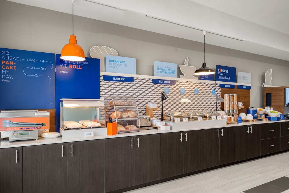 Holiday Inn Express Hotel & Suites Graham by IHG - photo 29