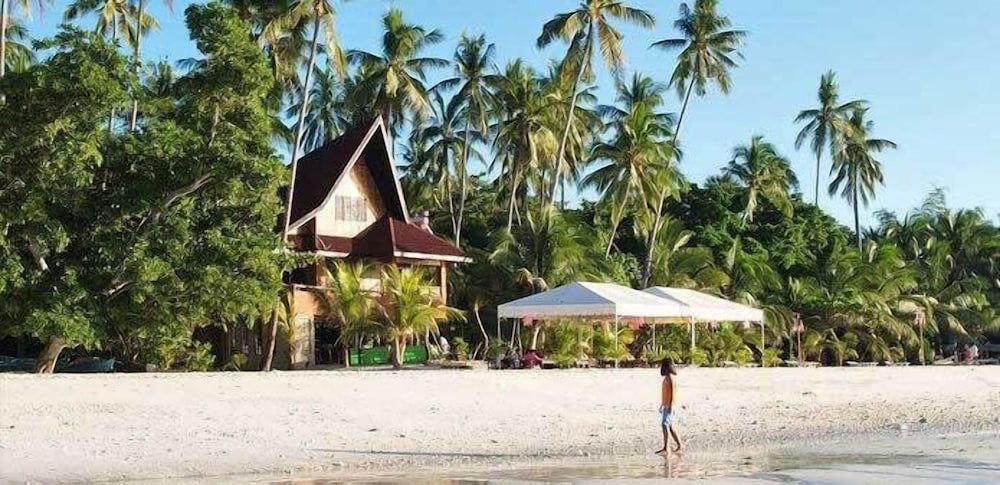 Alona Tropical Beach Resort in Panglao, Philippines