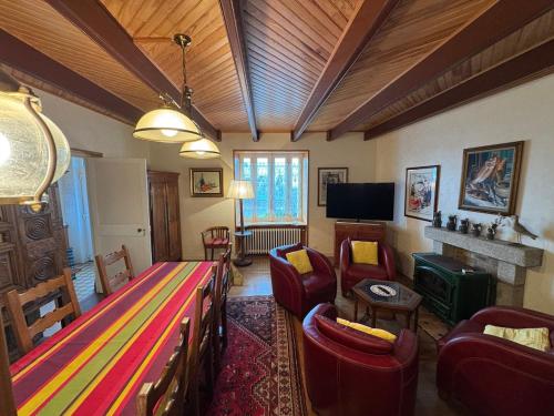 Le Dock De La Pointe in Treffiagat, France