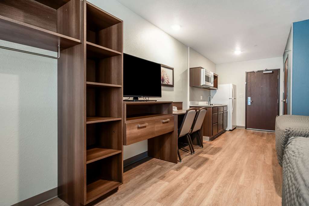 WoodSpring Suites Naples West - photo 19