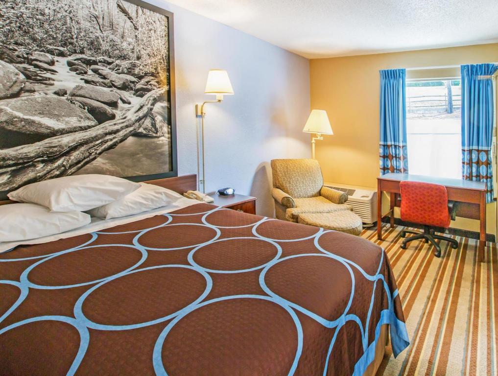 Super 8 by Wyndham Caryville TN - photo 16