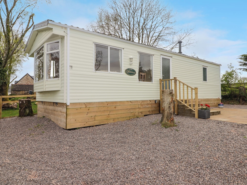 Grandads Shack - last minute hotel in Pontypool
