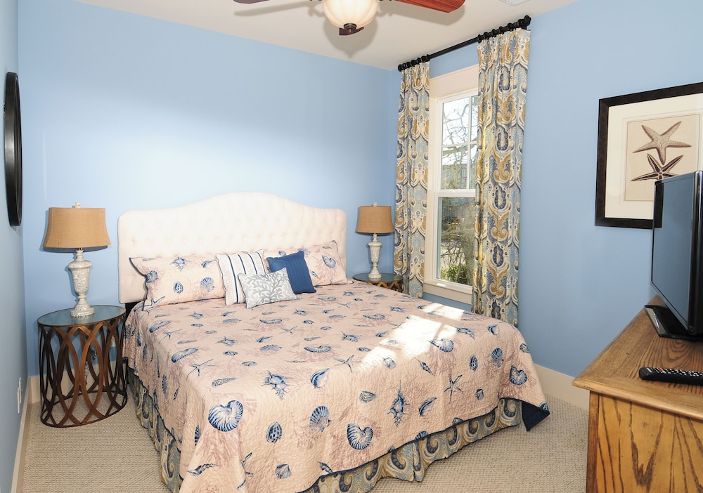North Beach Resort & Villas - photo 92