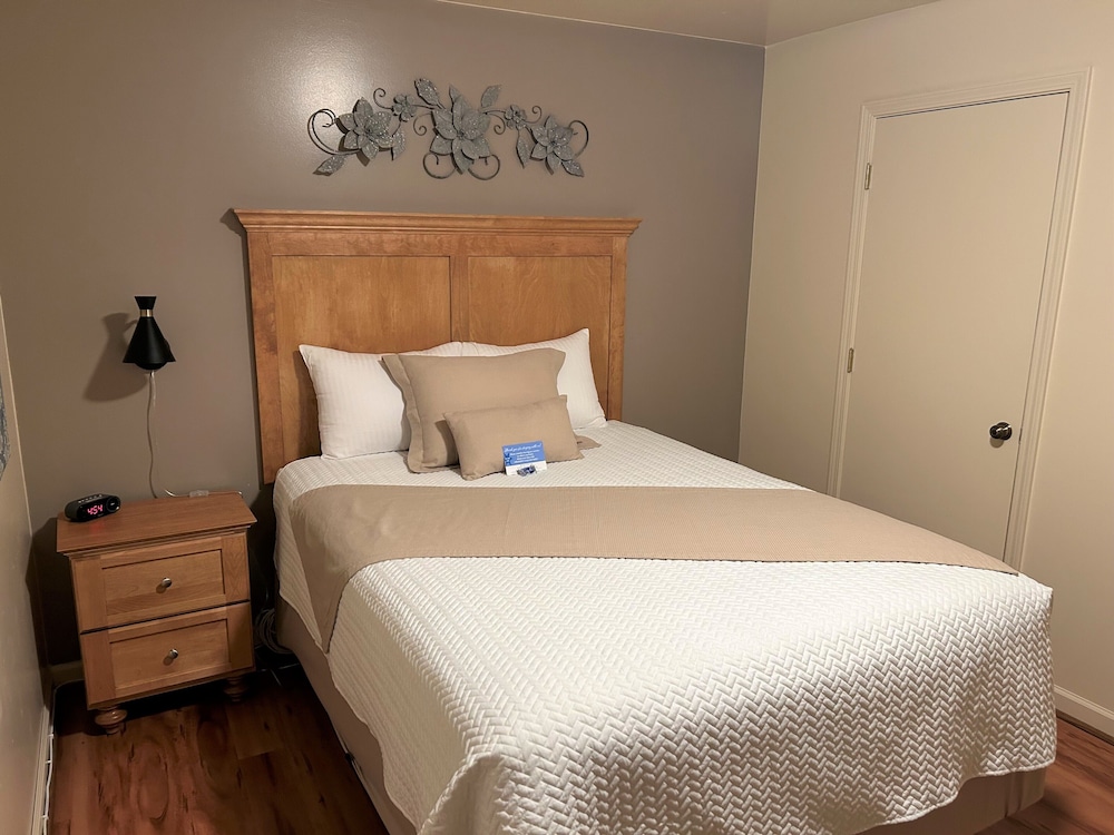 Affordable Corporate Suites of Overland Drive - photo 10