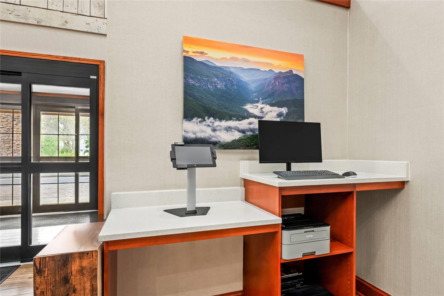 La Quinta Inn & Suites by Wyndham Boone University - photo 52