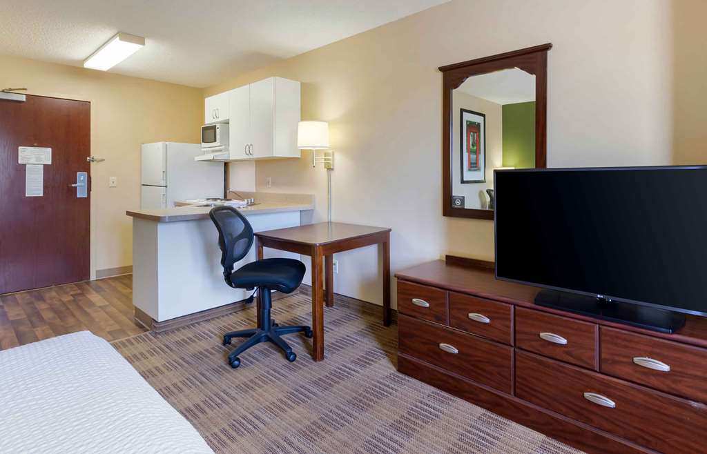 Extended Stay America Select Suites Des Moines Urbandale - photo 10
