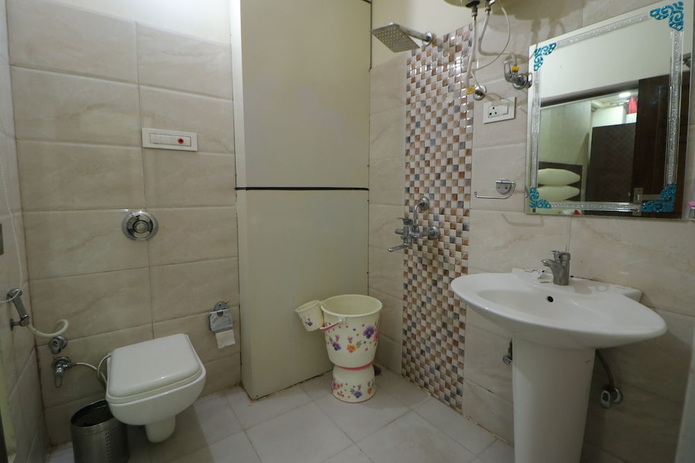 OYO Hotel Eurasia — Chandigarh — photo 2
