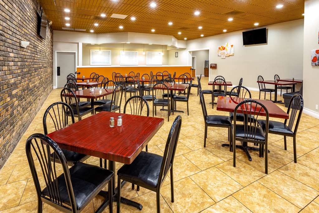 AmericInn by Wyndham Janesville - photo 44