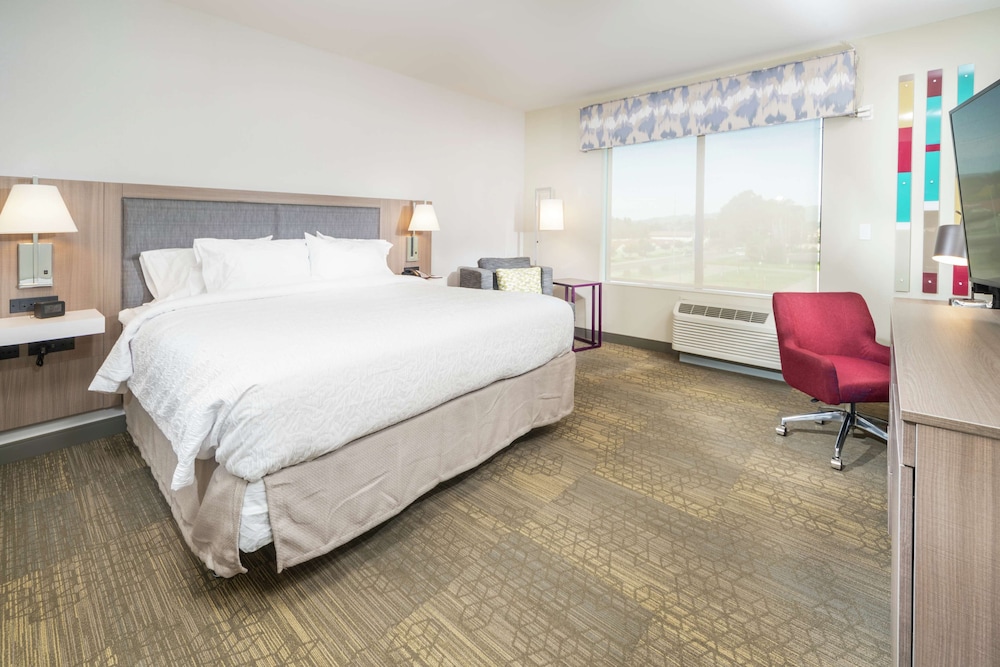 Hampton Inn & Suites Santa Maria - photo 6