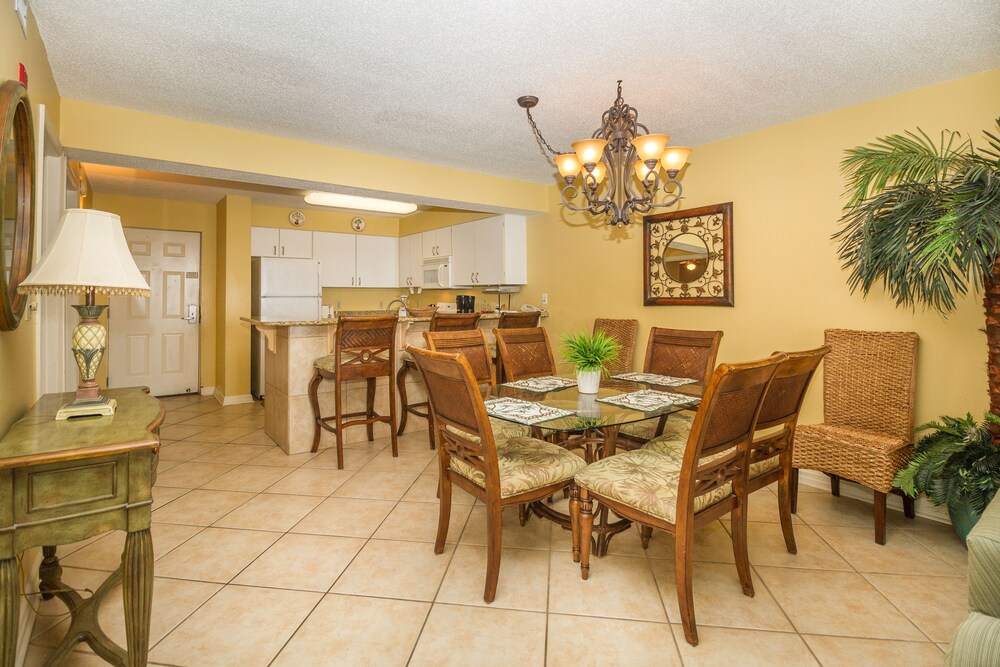 Pelican Beach Resort & Conference Center - photo 15