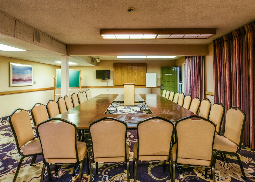 Vagabond Inn Costa Mesa - photo 26