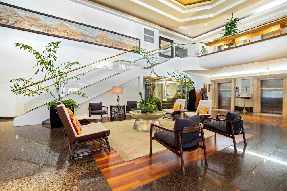 Luana Waikiki Hotel & Suites - photo 6