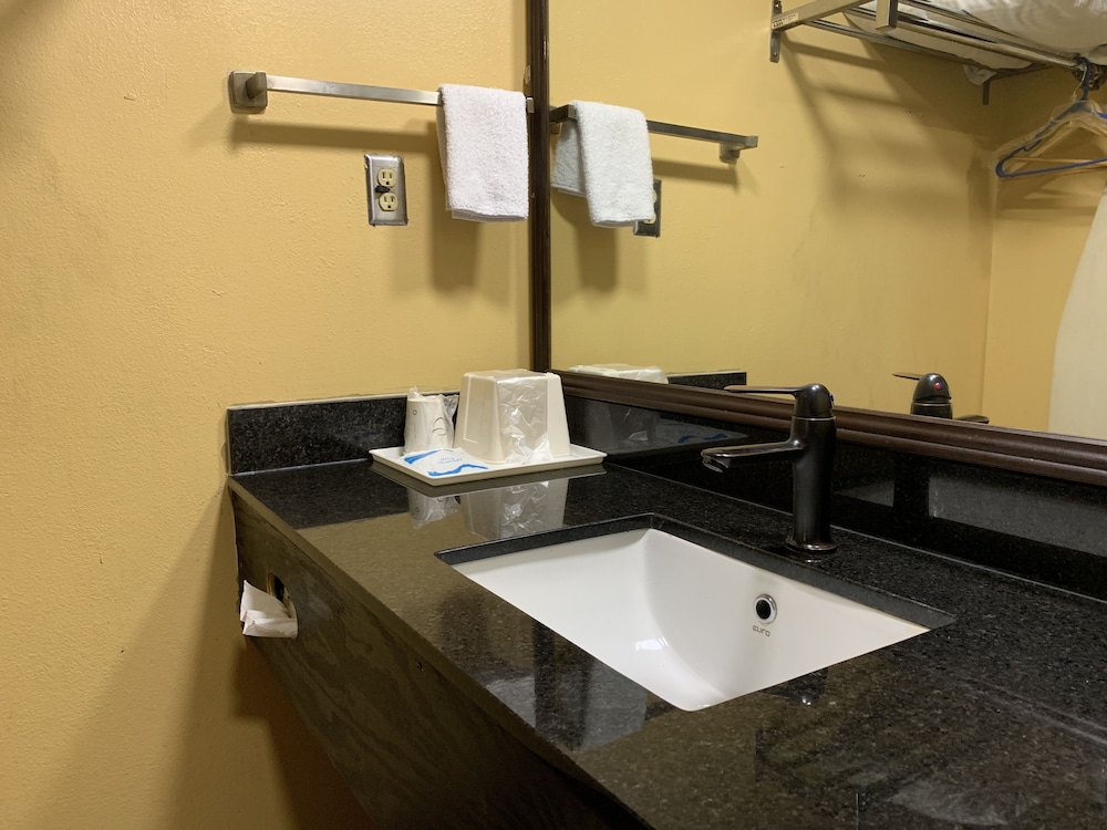 Jameson Inn Conyers - photo 9