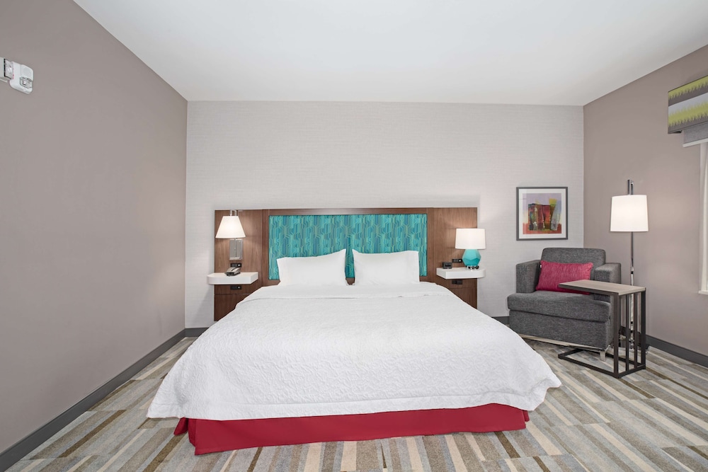 Hampton Inn & Suites Watsonville - photo 18