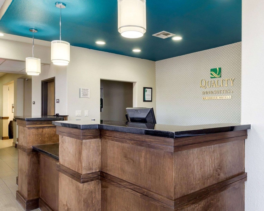 Garner Hotel Victoria East by IHG - photo 4