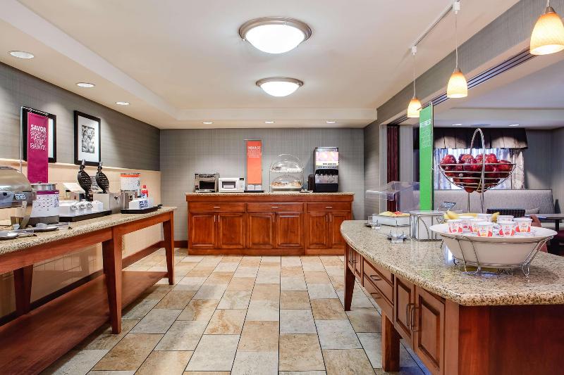 Hampton Inn Dubuque - photo 46