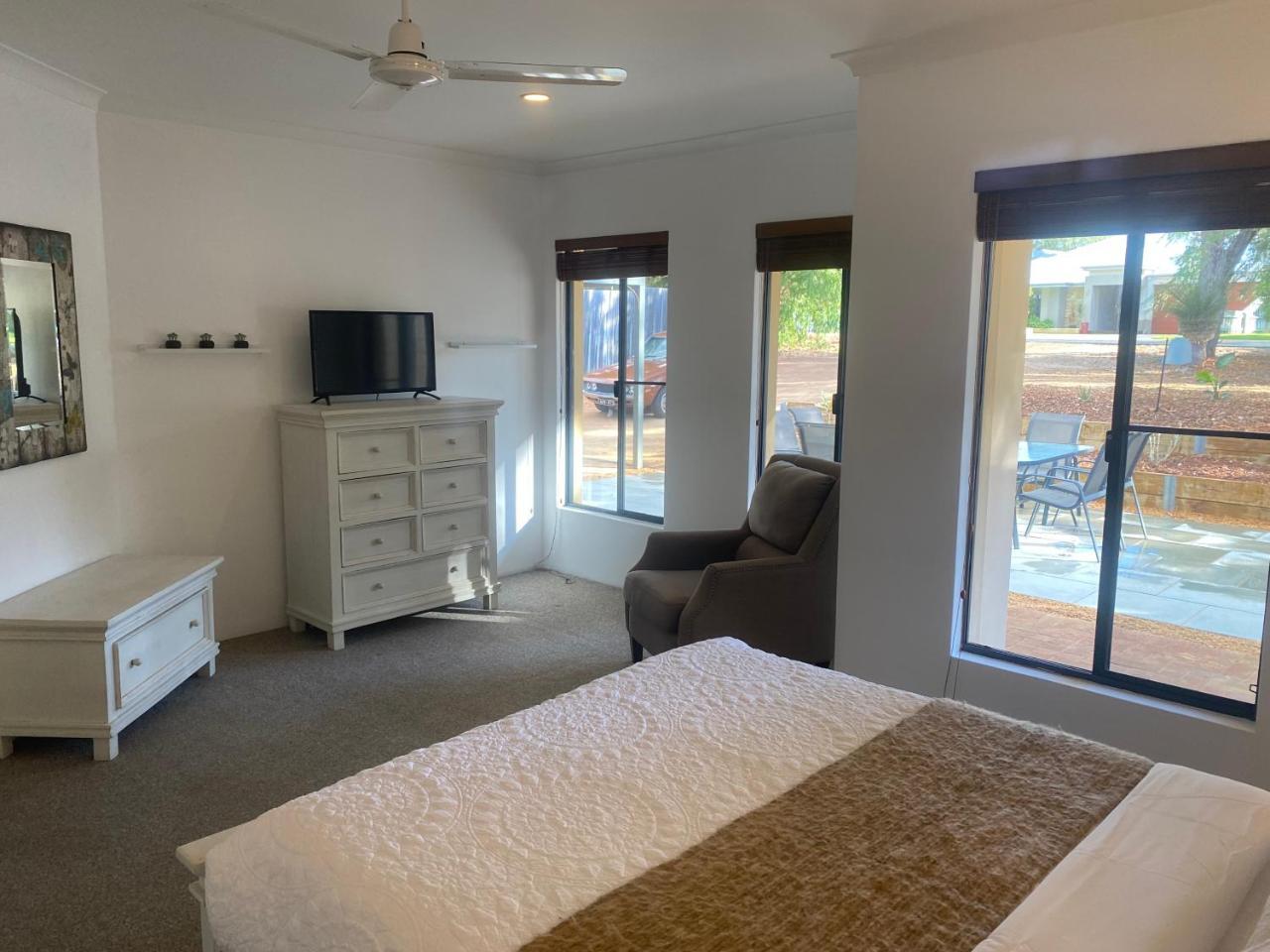 Hook Wine & Sinker - carbon neutral hotel in Dunsborough