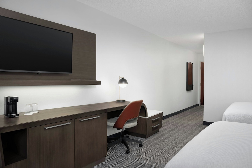 Courtyard by Marriott Lakeland - photo 14