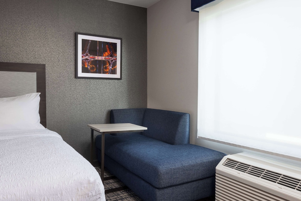 Hampton Inn & Suites Manteca - photo 31