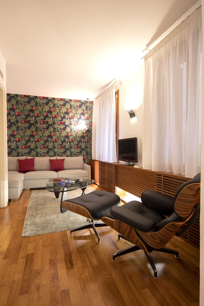 Ca' della Scimmia — 4-Star Luxury Hotel in Venice, Italy