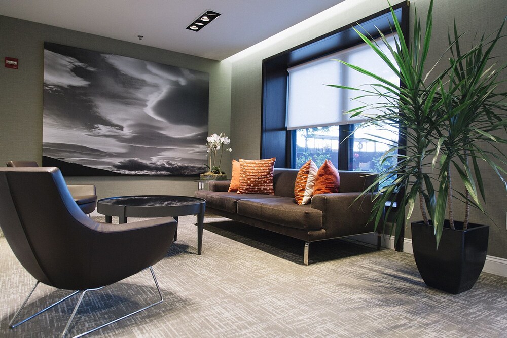 Furnished Quarters at Grove Pointe - photo 19