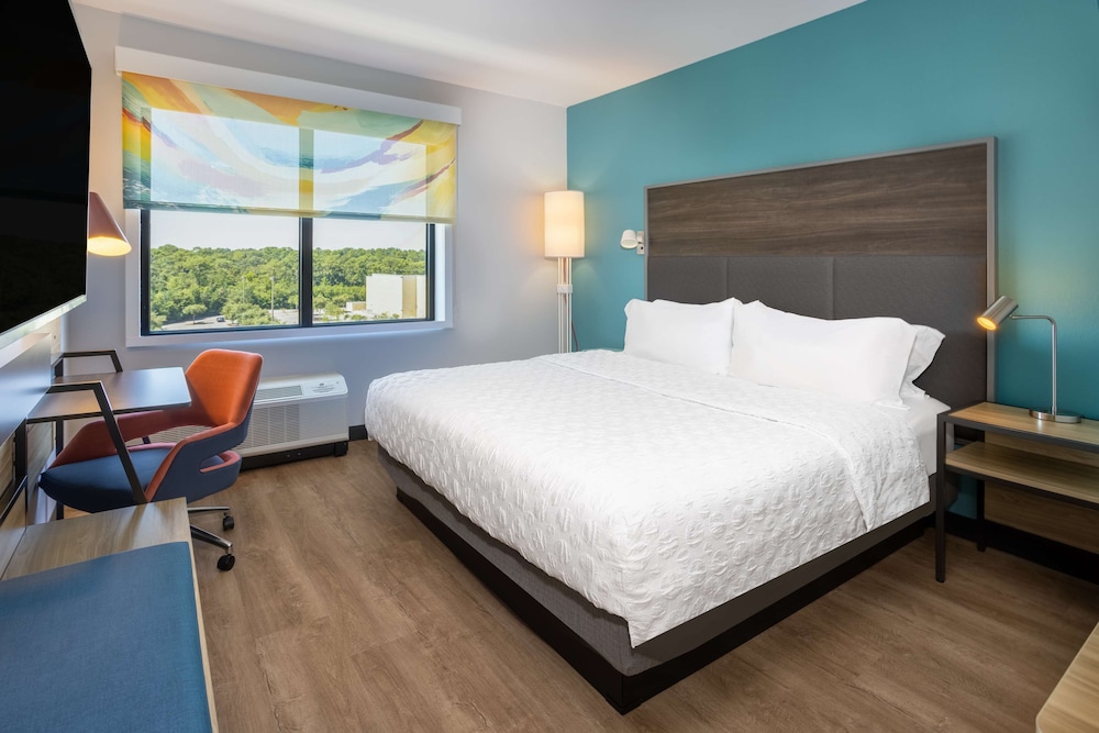 Tru by Hilton Pensacola Airport Medical Center - photo 11