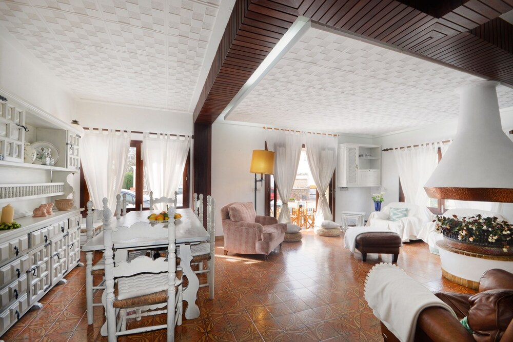 C072 Hibiscus by Mallorca Villa Selection — 4-Star Luxury Hotel in Pollenca, Spain