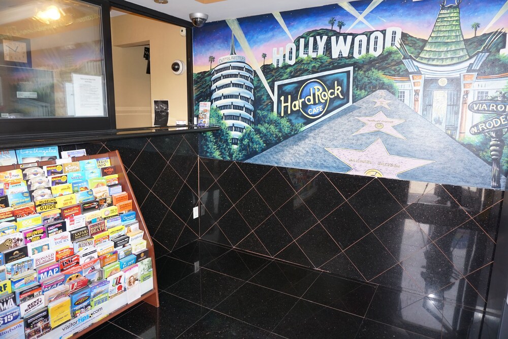Hollywood Inn Express North - photo 3