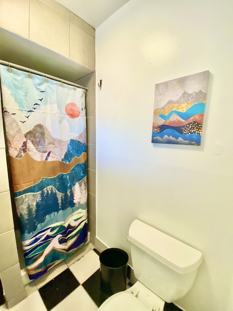 Bluebird Day Inn & Suites - photo 23