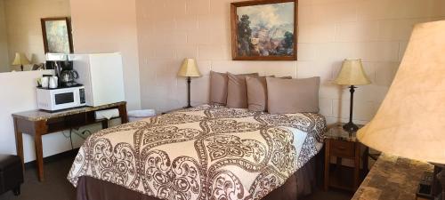 Red Rock Motel and Dam Motel - photo 83