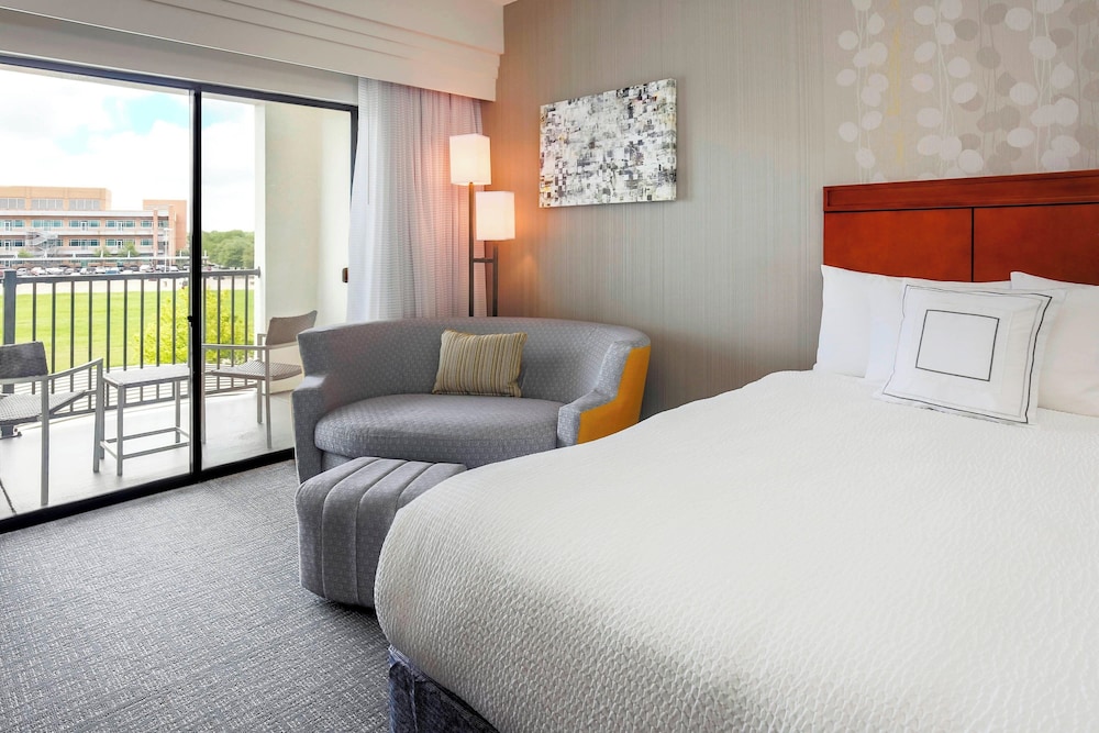 Courtyard by Marriott Dallas Arlington South - photo 5