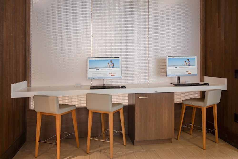 Crowne Plaza Kansas City Downtown by IHG - photo 60