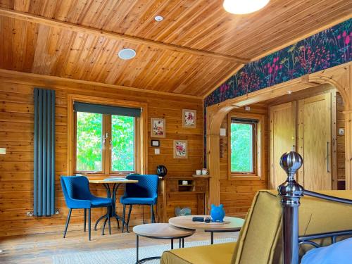 Restful Lodge Great Ayton with hot tub and on site bistro