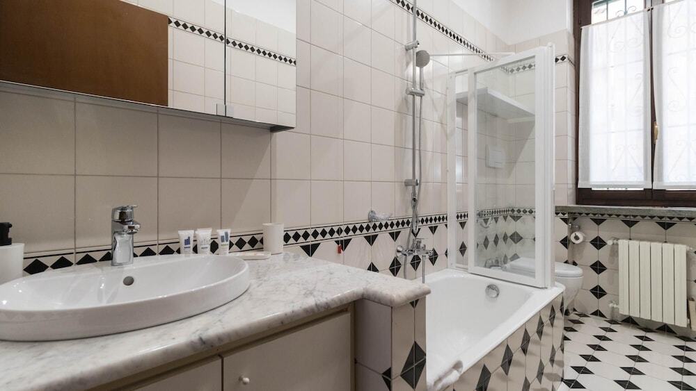 Carlo Espinasse 5 - last minute hotel in Milan