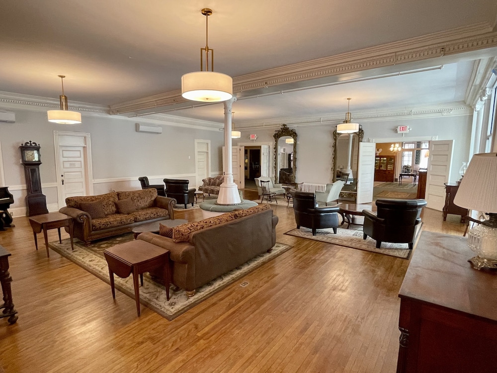 Brandon Inn - photo 9