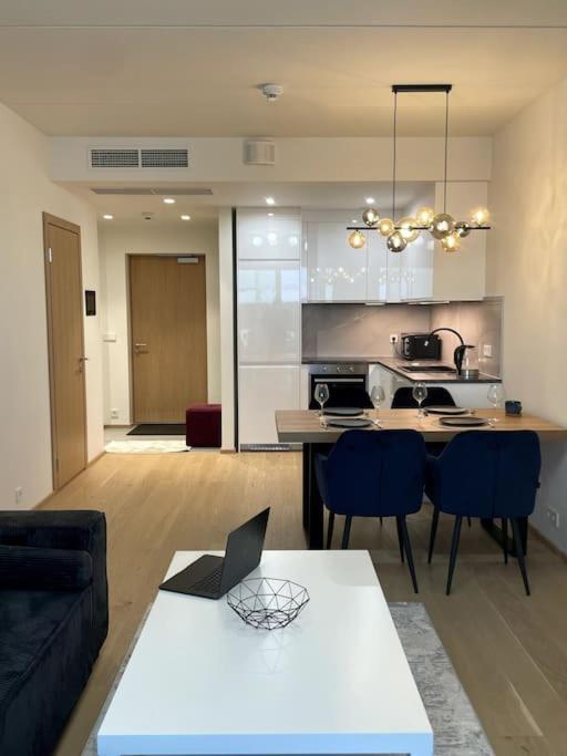 Skyresidence Luxury Apartment with City & Garden View