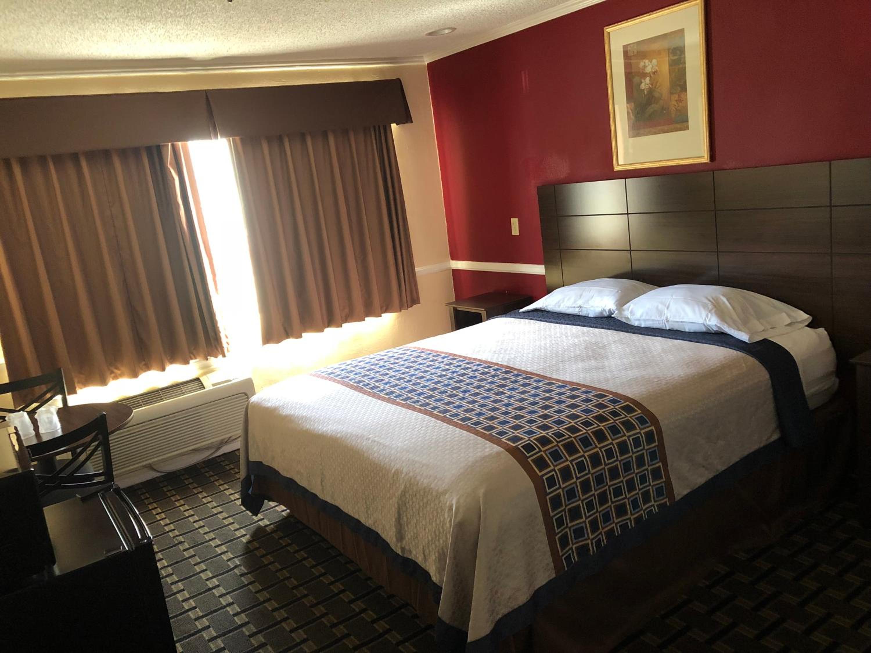 Whittier Travel Inn - photo 14